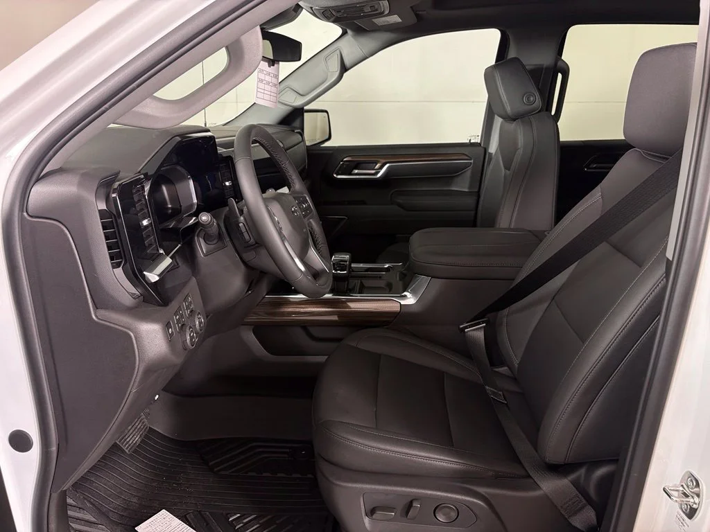 New 2026 Summit White Chevrolet LT Trail Boss image 20