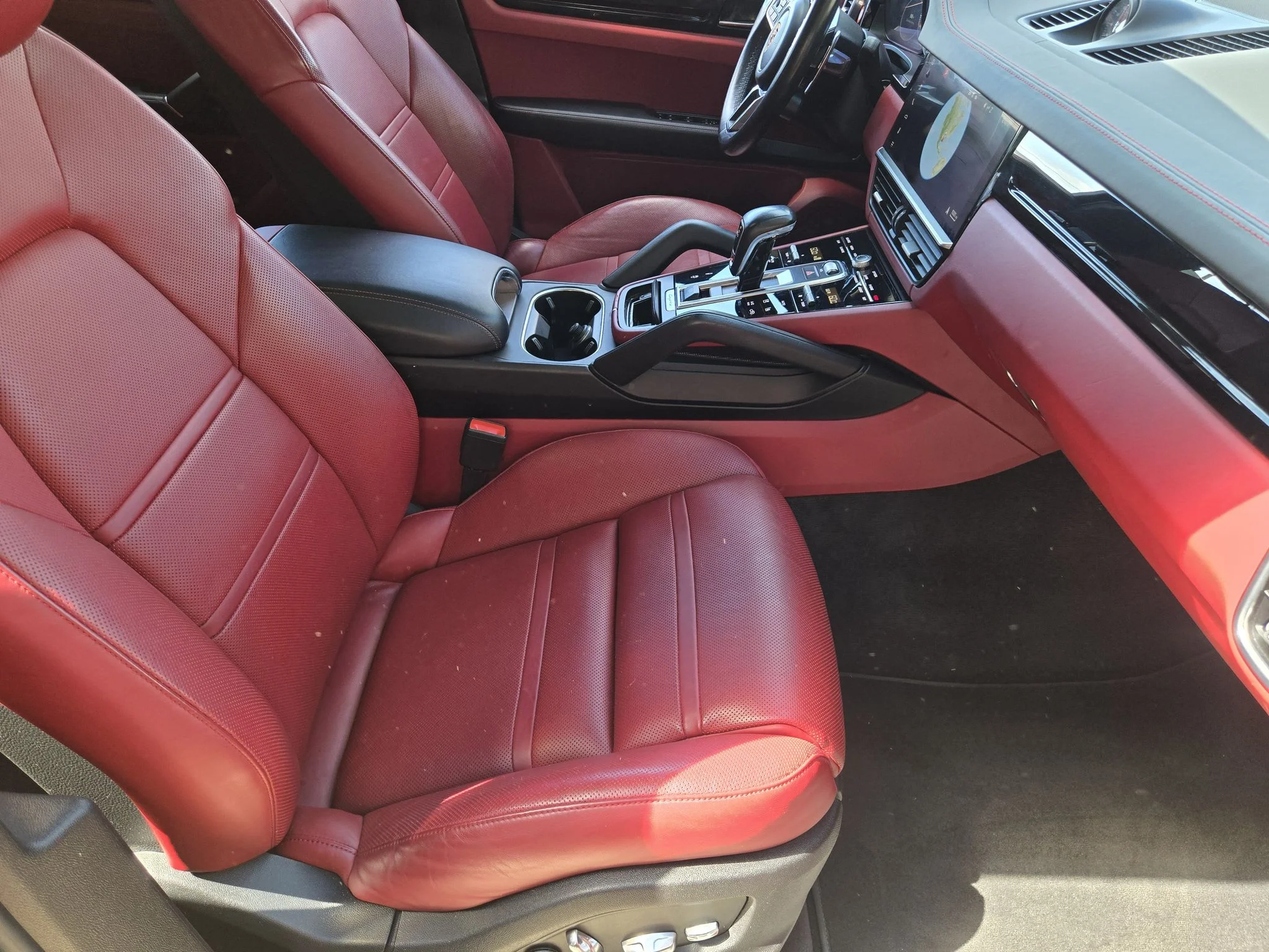Used 2020 Quartzite Metallic Porsche S image 14