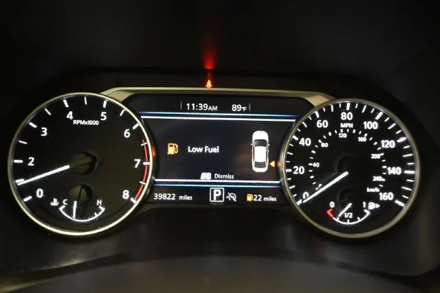 Used 2025 Gray Nissan SV image 16