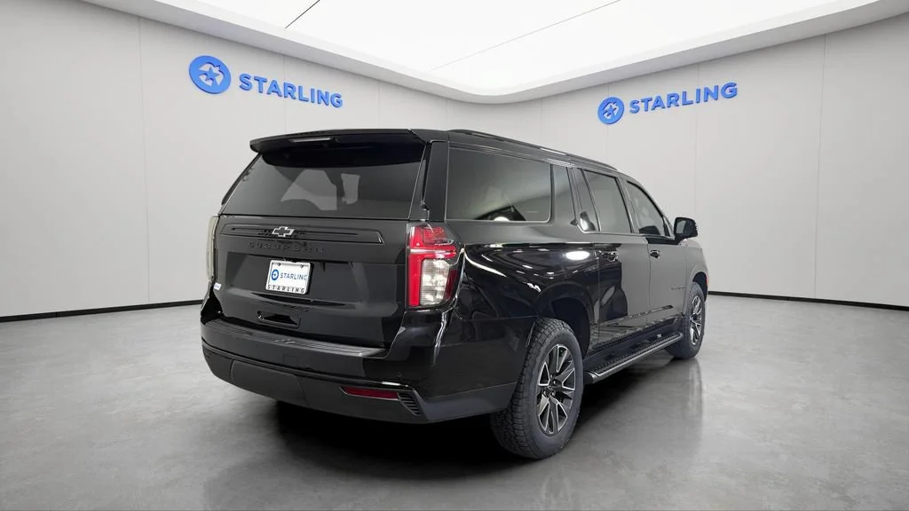 Used 2023 Black Chevrolet Z71 image 9