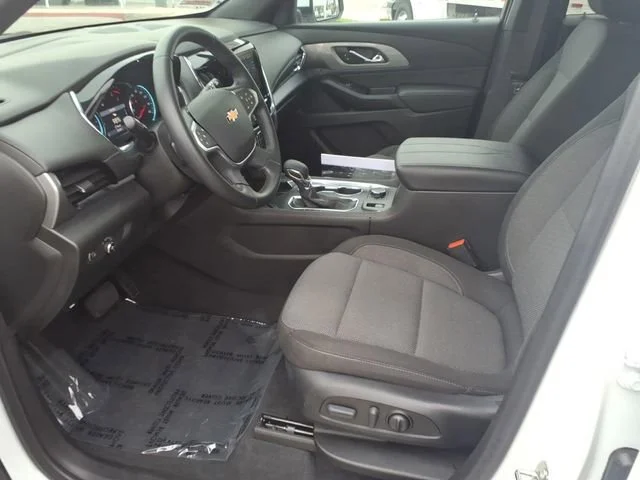 Used 2023 Summit White Chevrolet LT Cloth image 12