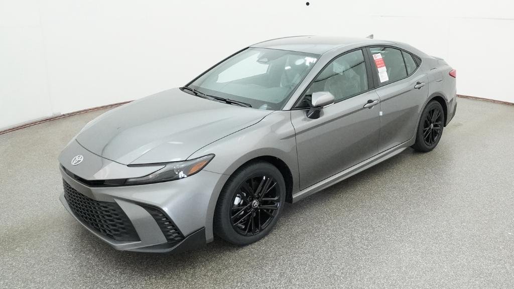 2026 Toyota Camry SE Hybrid's photo