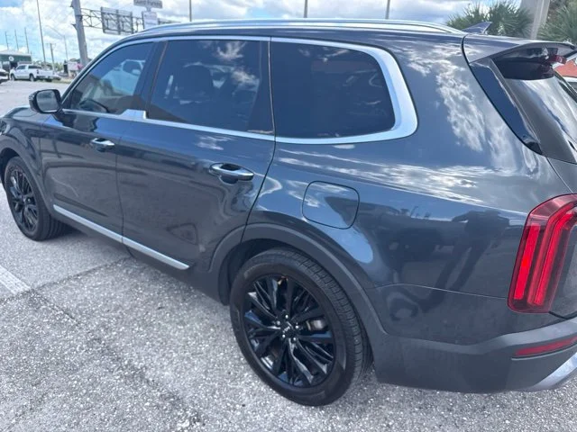 Used 2022 Gray Kia SX image 2