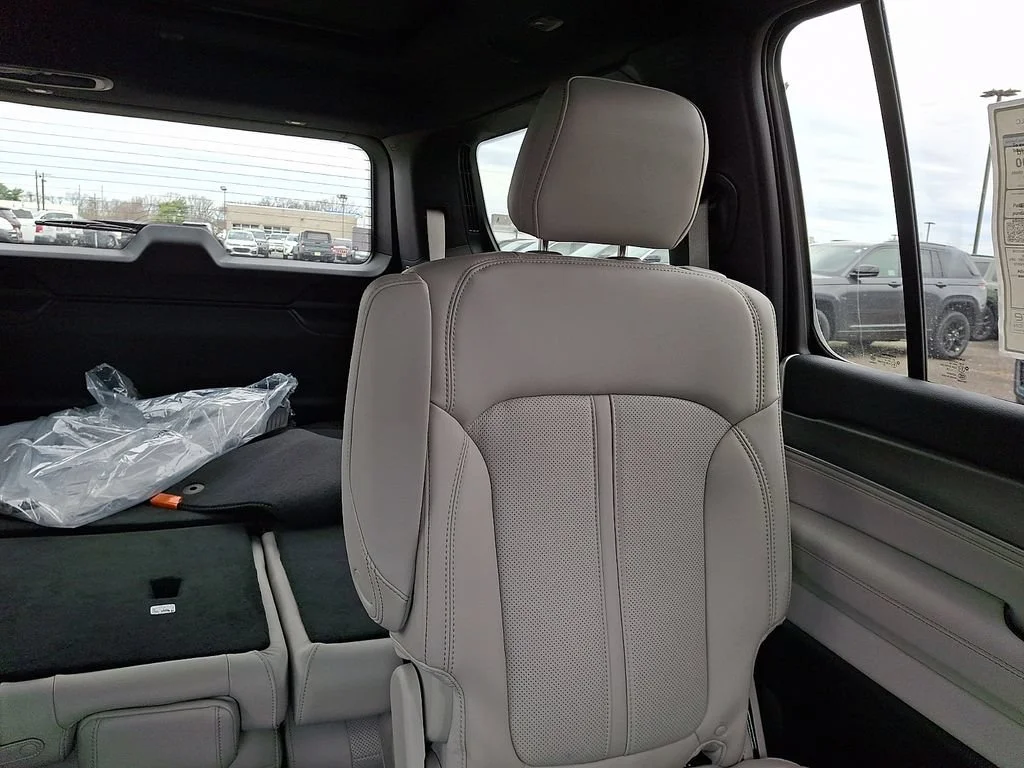 New 2026 High Gloss Black Jeep Limited Altitude image 15