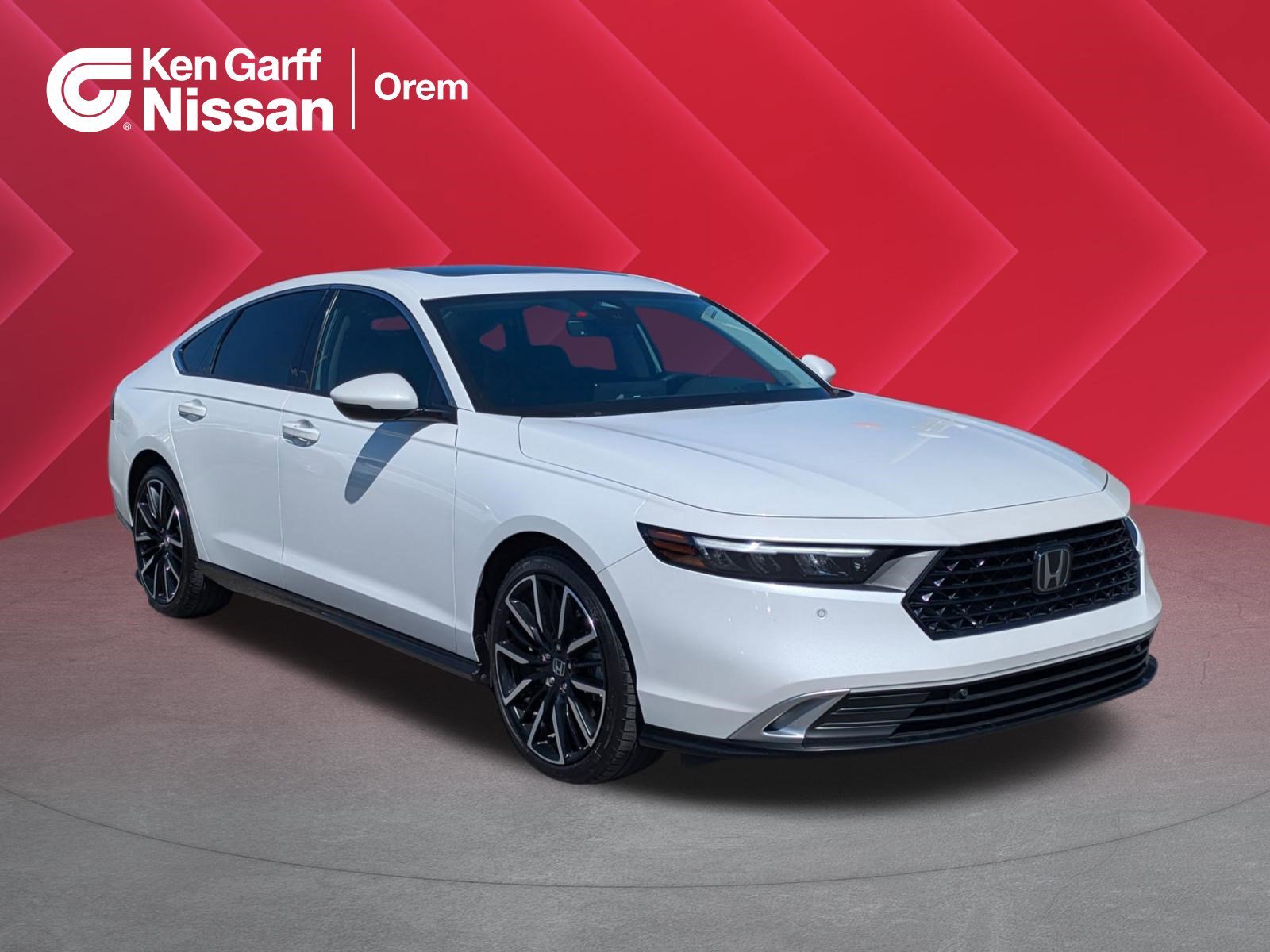 Used 2023 White Honda Touring image 1