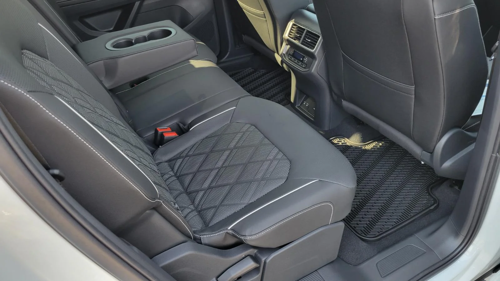 2026 Volkswagen Atlas SEL Premium R-Line - Photo 49