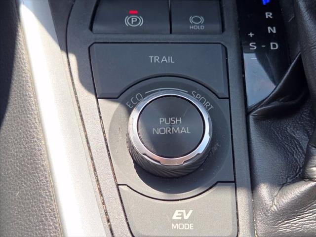 Certified Used 2020 MIDNIGHT BLACK METAL Toyota  image 11