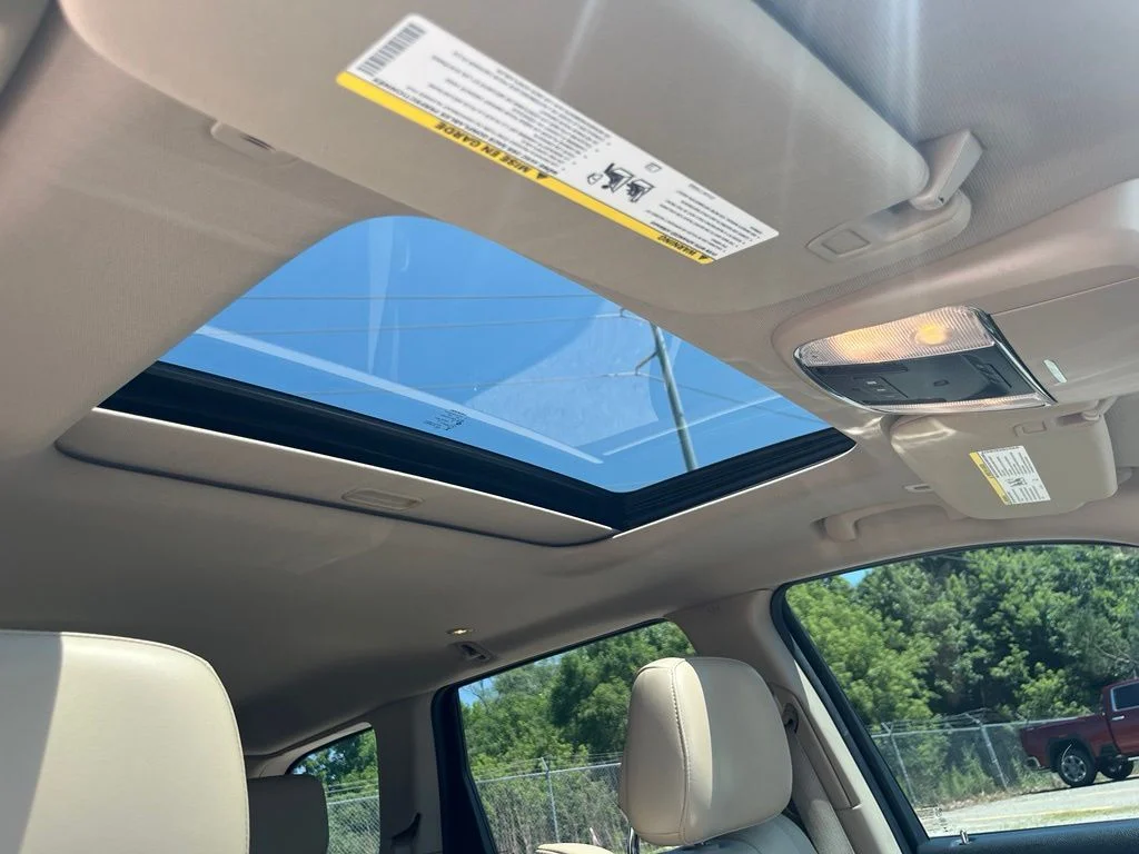 Used 2019 Bright White Clearcoat Jeep Limited image 41