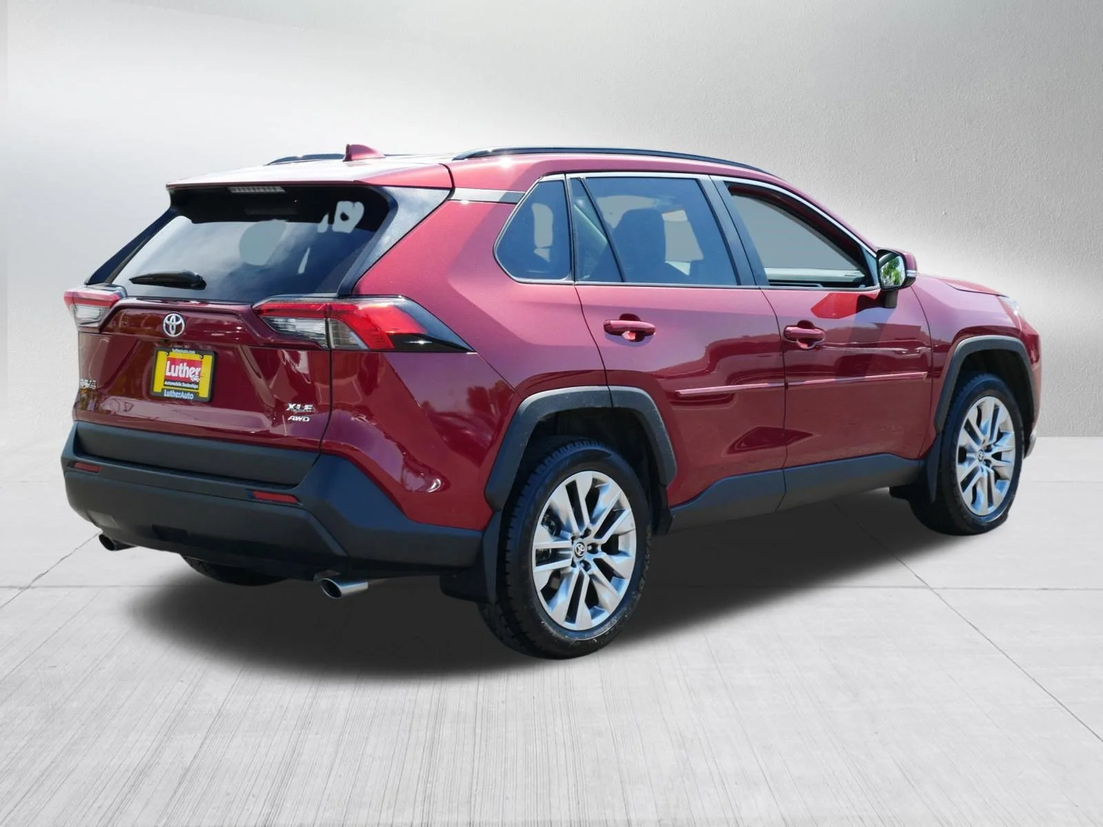 Used 2024 Ruby Flare Pearl Toyota XLE Premium image 7