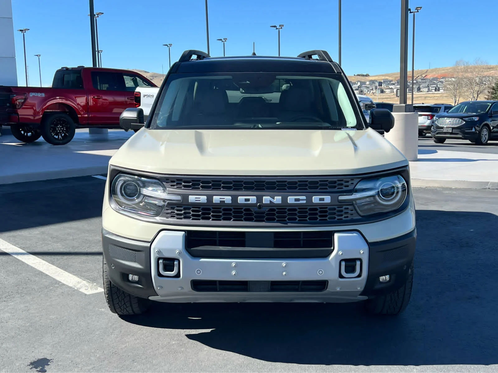 Used 2025 Desert Sand Ford Badlands image 3