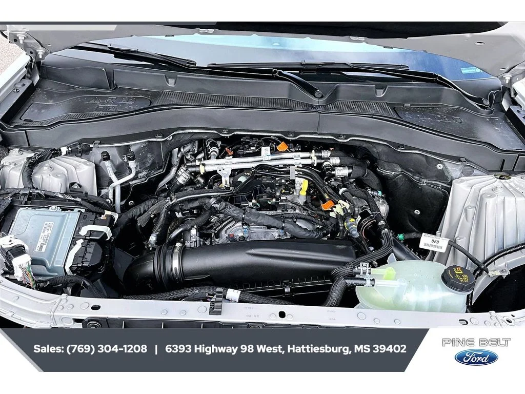 New 2026 Space White Metallic Ford Active image 8