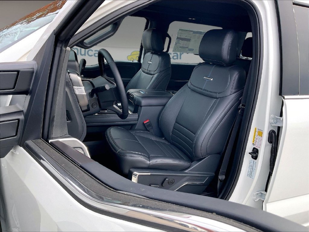 New 2027 Star White Metallic Tri-Coat Ford Platinum image 11