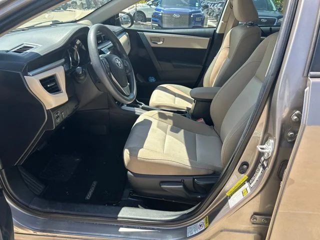 Used 2016 Brown Toyota L image 5
