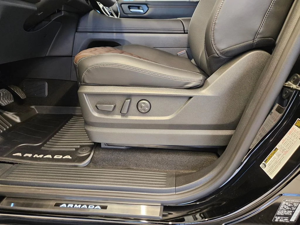 New 2026 Super Black Nissan Platinum image 15