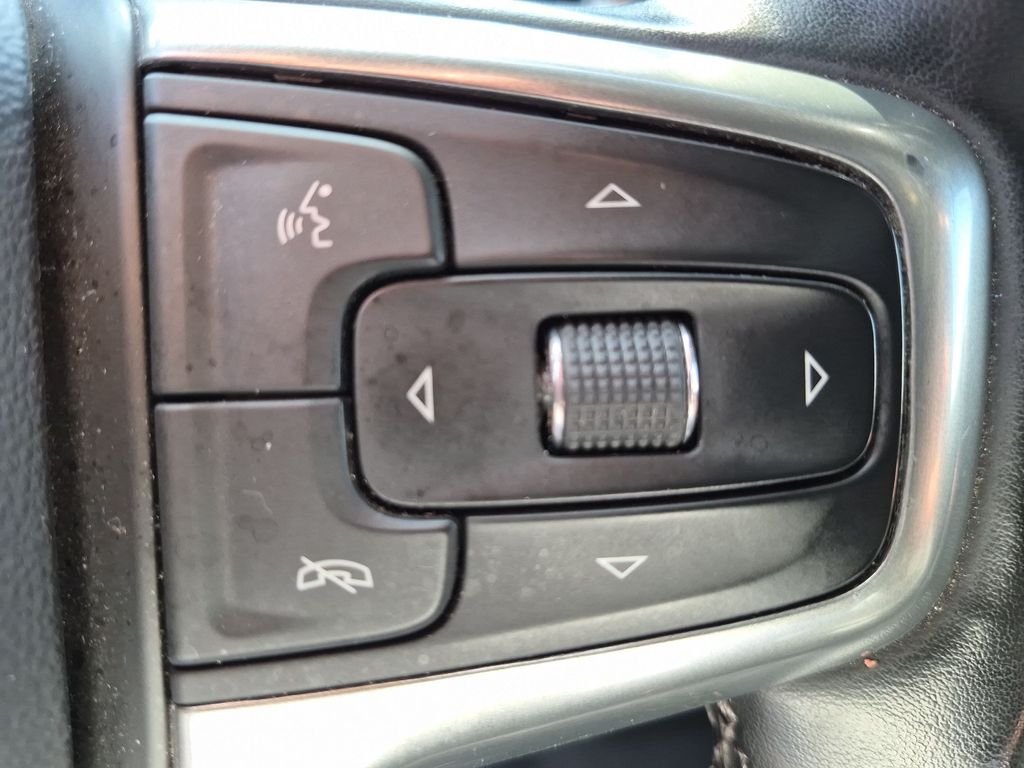 2023 Chevrolet Silverado 1500 LT - Photo 19