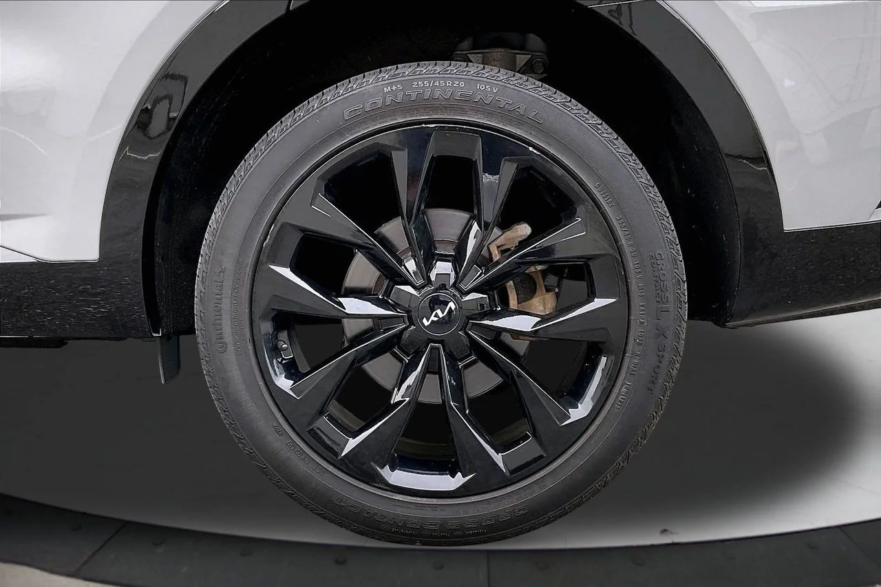 Used 2023 Gray Kia SX image 38