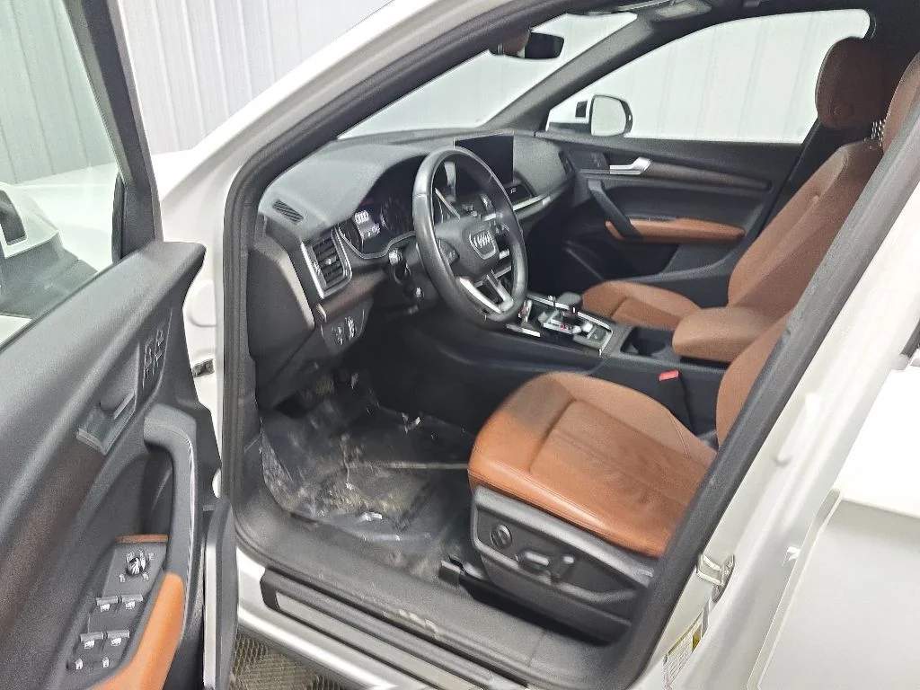 Used 2023 White Audi 40 Premium image 29
