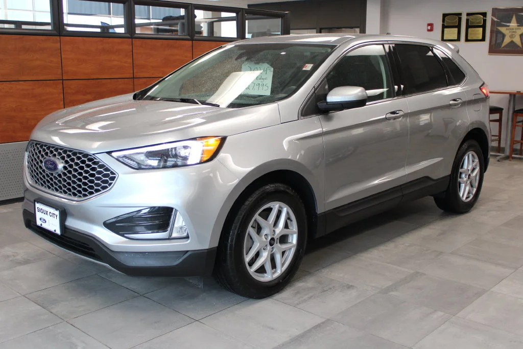 2024 Ford Edge