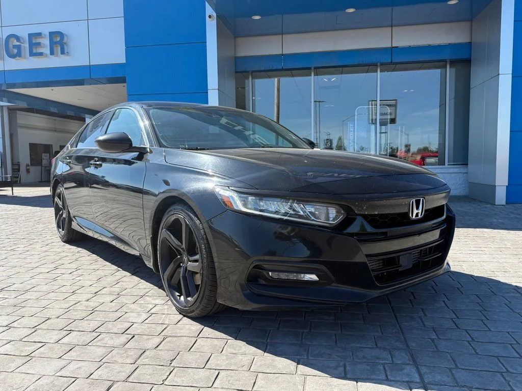 Used 2020 Black Honda Sport image 3