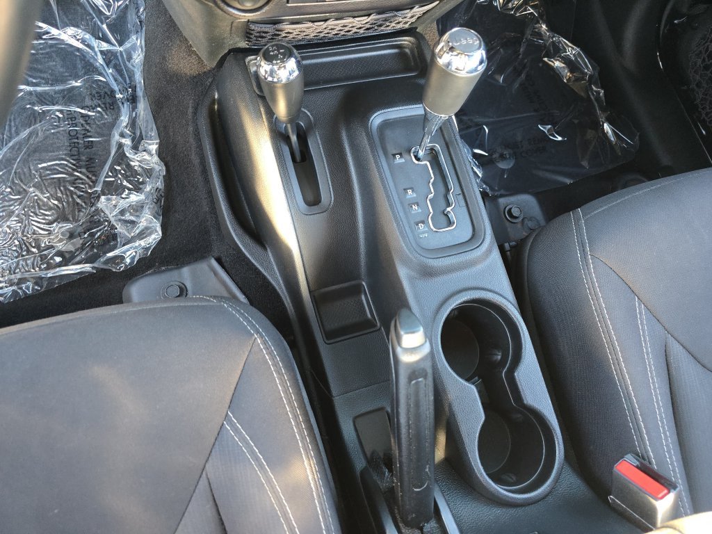 Used 2015 Black Jeep Unlimited Sahara image 31