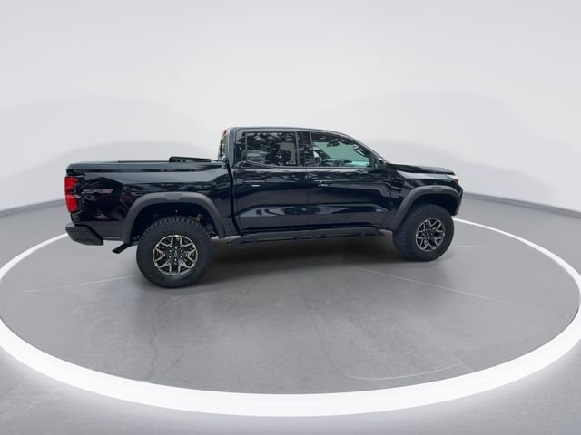 2024 Chevrolet Colorado ZR2 - Photo 9
