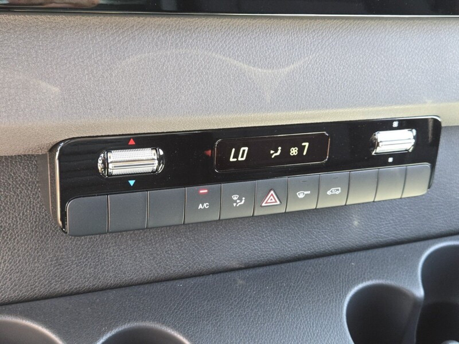 2025 Mercedes-Benz Sprinter Crew Van Base - Photo 31