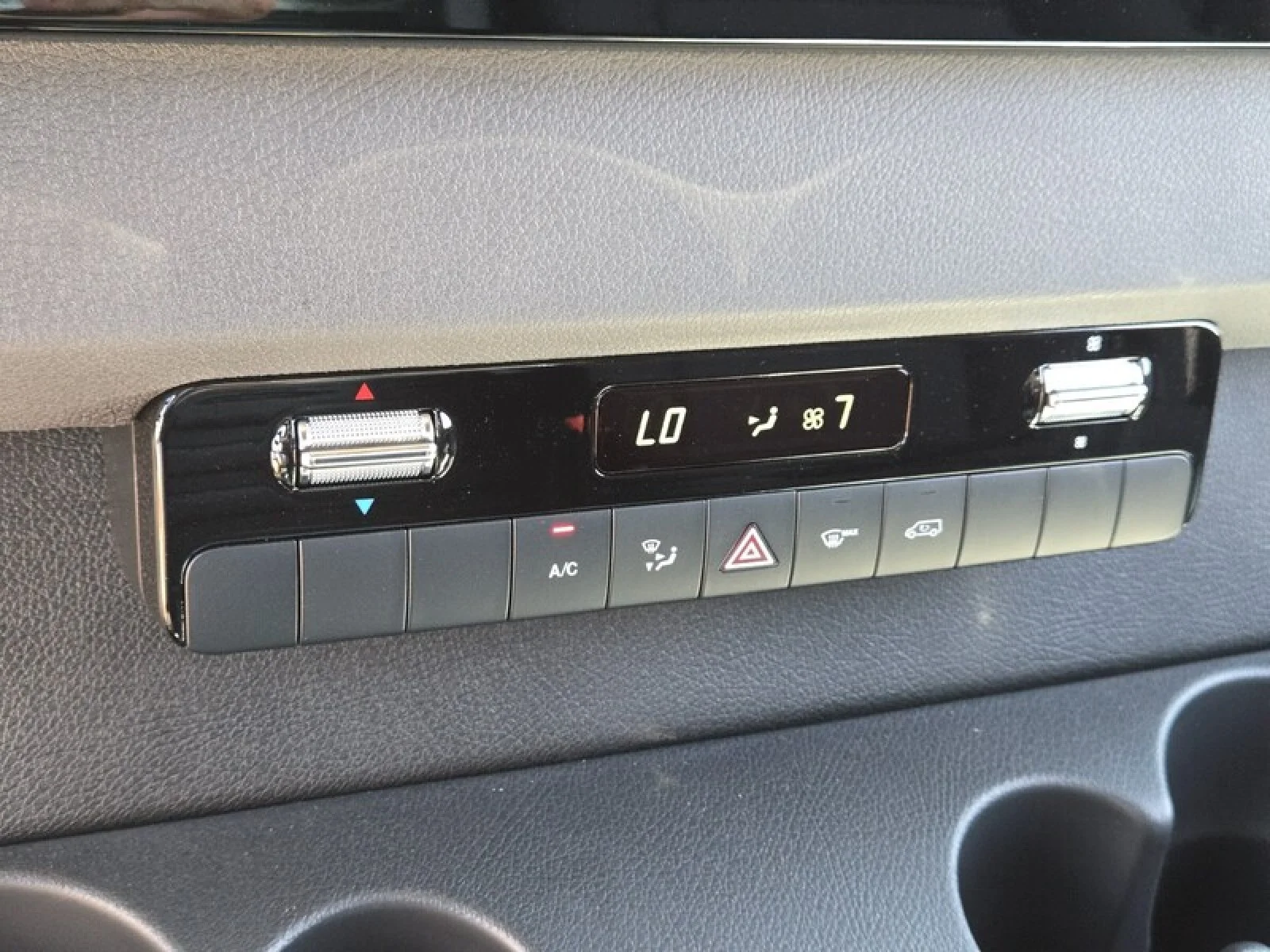 2025 Mercedes-Benz Sprinter Crew Van Base - Photo 31