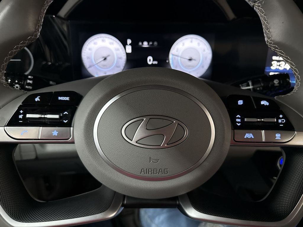 2025 Hyundai Elantra SEL - Photo 20