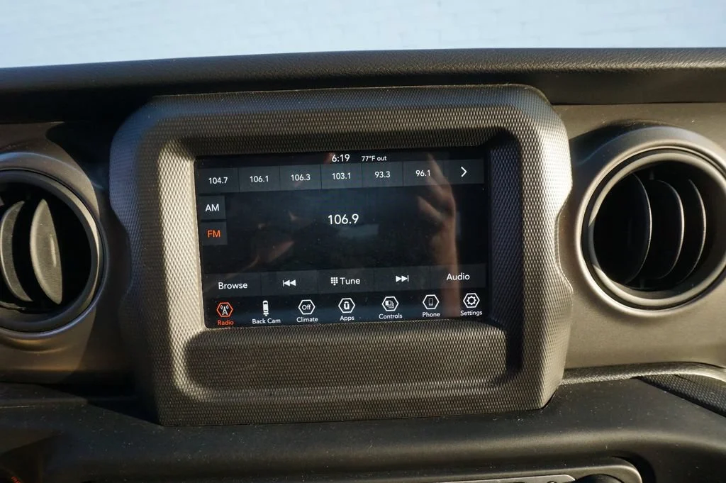 2023 Jeep Wrangler 2-Door Willys Sport - Photo 14