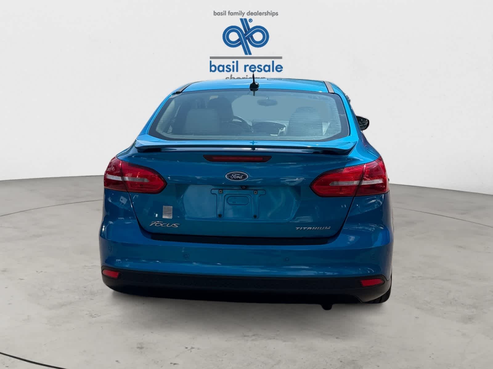 Used 2015 Blue Candy Metallic Tinted Clearcoat Ford Titanium image 5