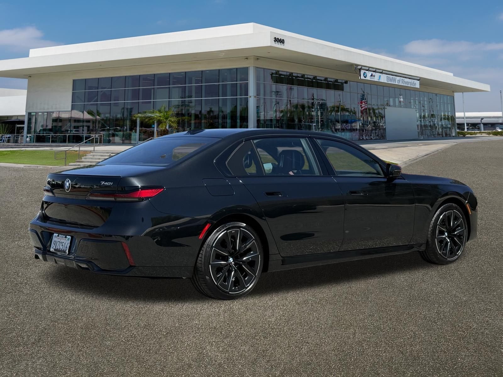 Used 2026 Black Sapphire Metallic BMW 740i image 10