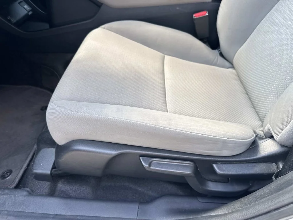 Used 2021 White Honda LX image 25