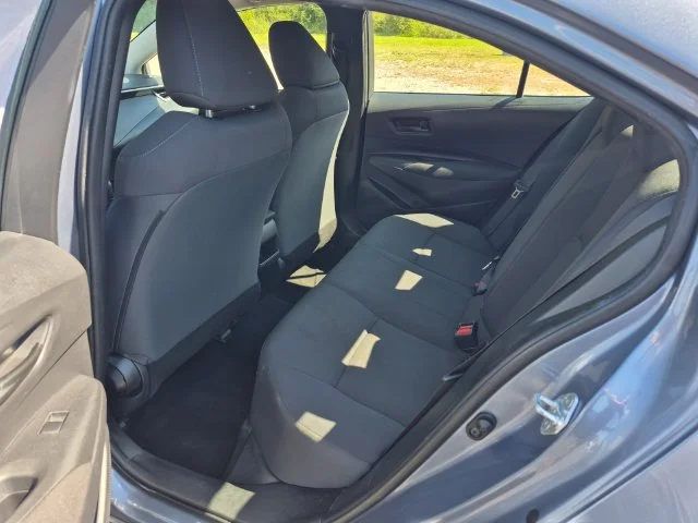 Used 2022  Toyota LE image 12