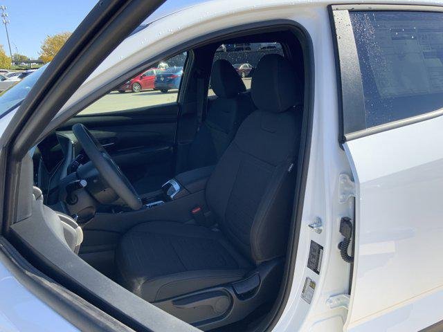 New 2026 Atlas White Hyundai SE AWD image 9