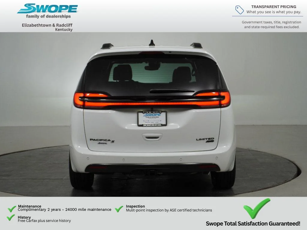 New 2027 Bright White Clear-Coat Exterior Paint Chrysler Limited image 9