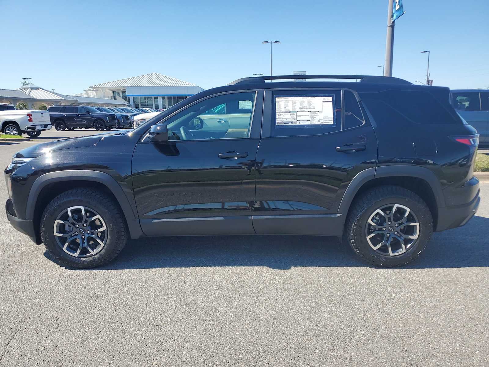 2026 Chevrolet Equinox ACTIV photo 2