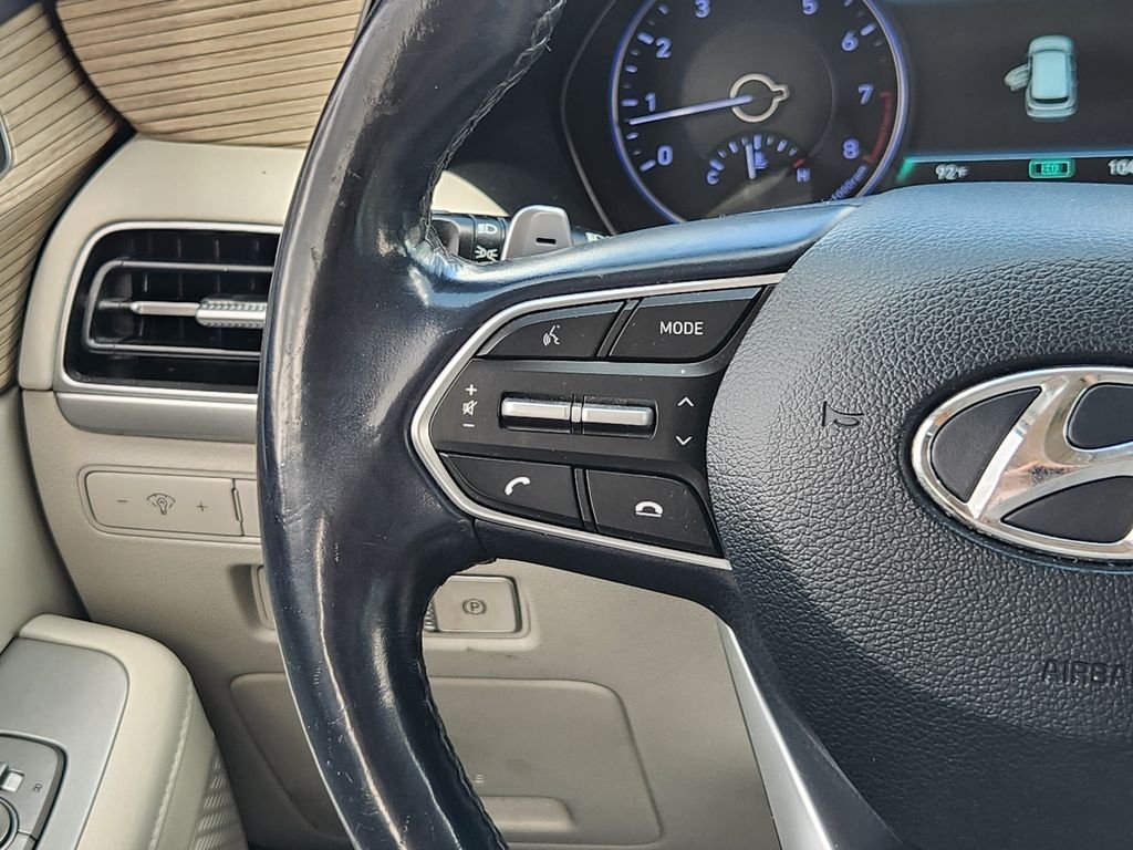 Used 2020 Hyper White Hyundai SEL image 30