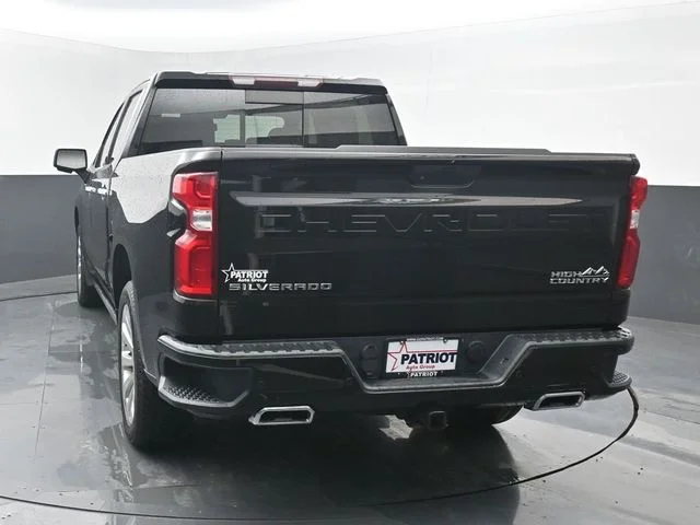 Used 2020 Black Chevrolet High Country image 4