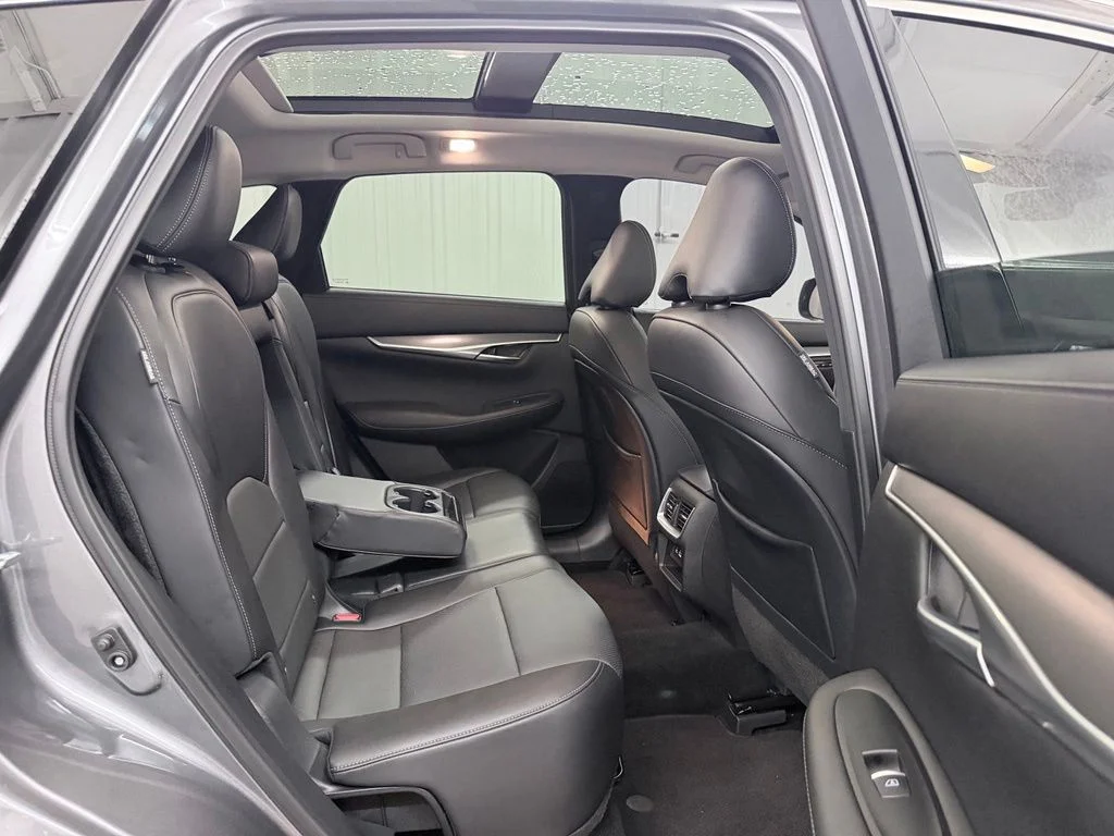 Used 2023 Gray INFINITI LUXE image 36
