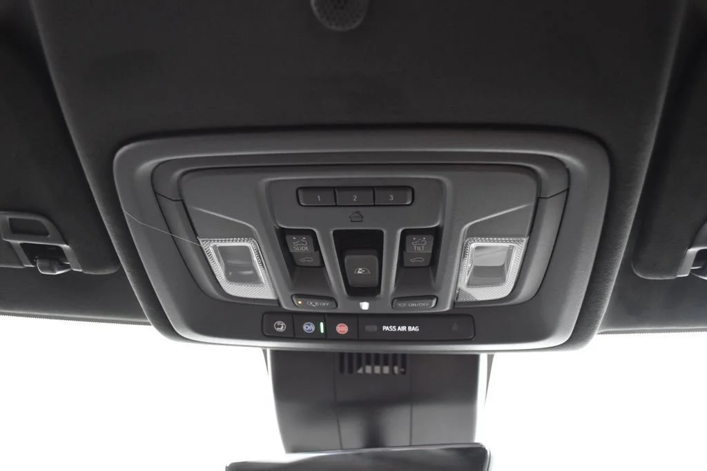 New 2026 Glacier White Tricoat GMC Denali Ultimate image 15