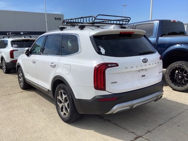 Used 2021 White Pearl Kia EX image 12