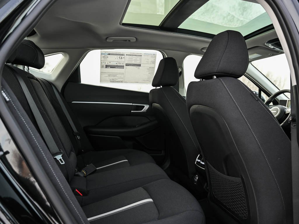 New 2026 Abyss Black Hyundai SEL FWD image 10