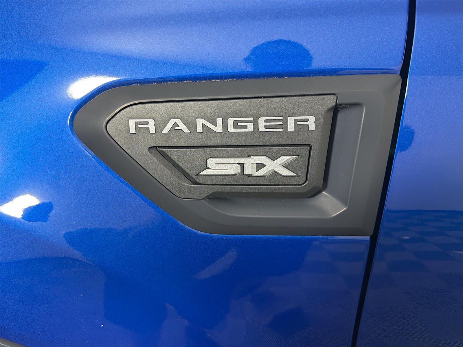 Used 2020 Lightning Blue Ford XL image 39