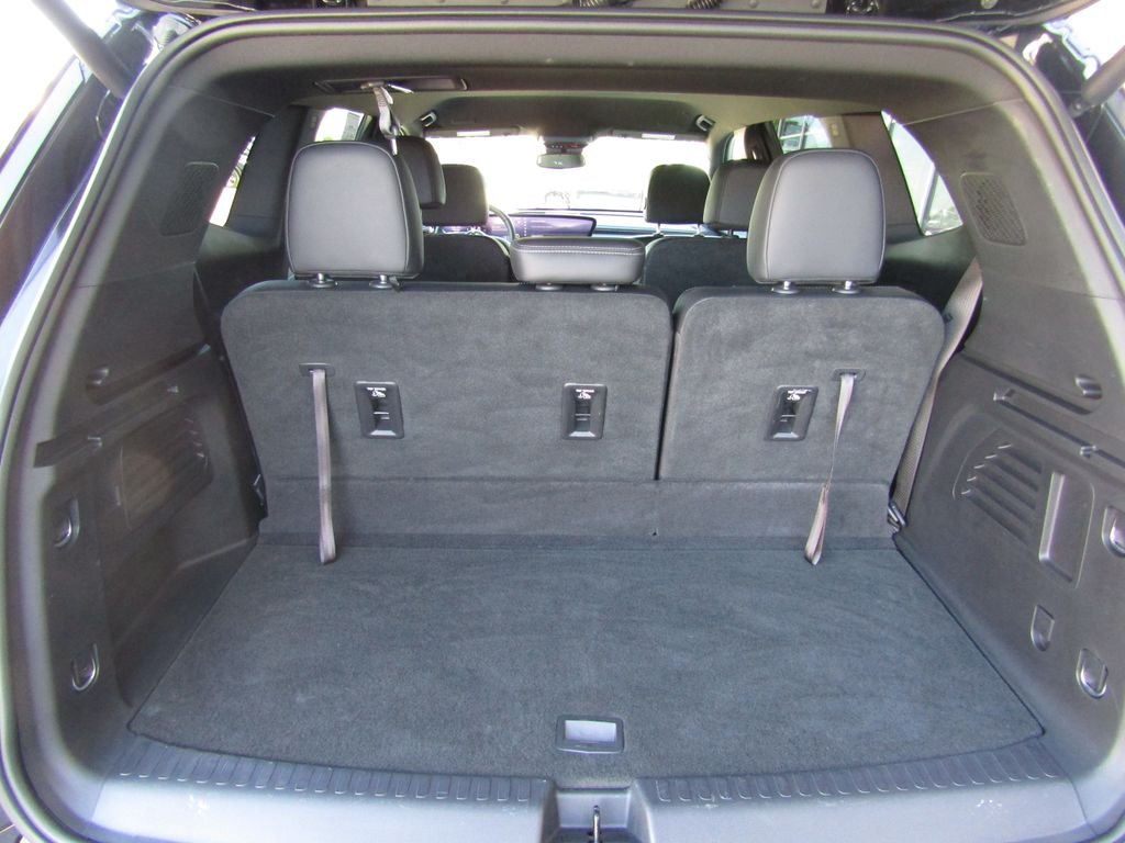Used 2025 Black Buick Sport Touring image 38