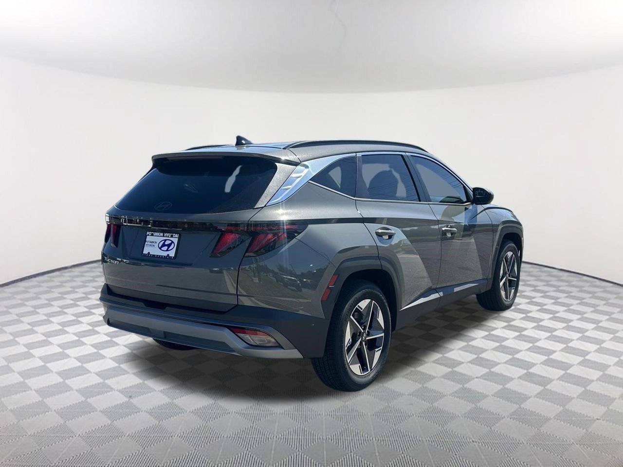 New 2026 Hampton Gray Hyundai SEL image 4