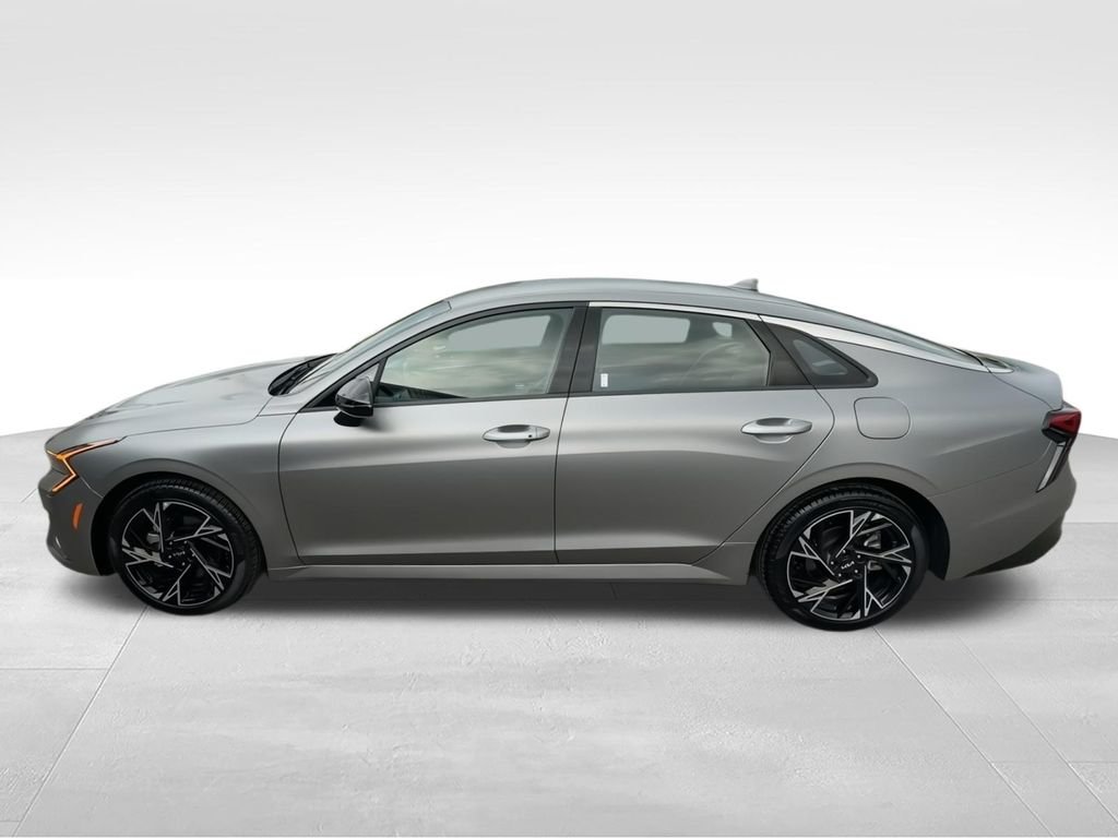 Used 2025 Gray Kia GT-Line image 5