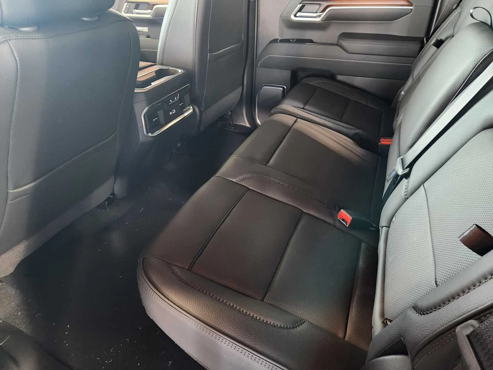 2026 GMC Sierra 1500 Denali - Photo 18