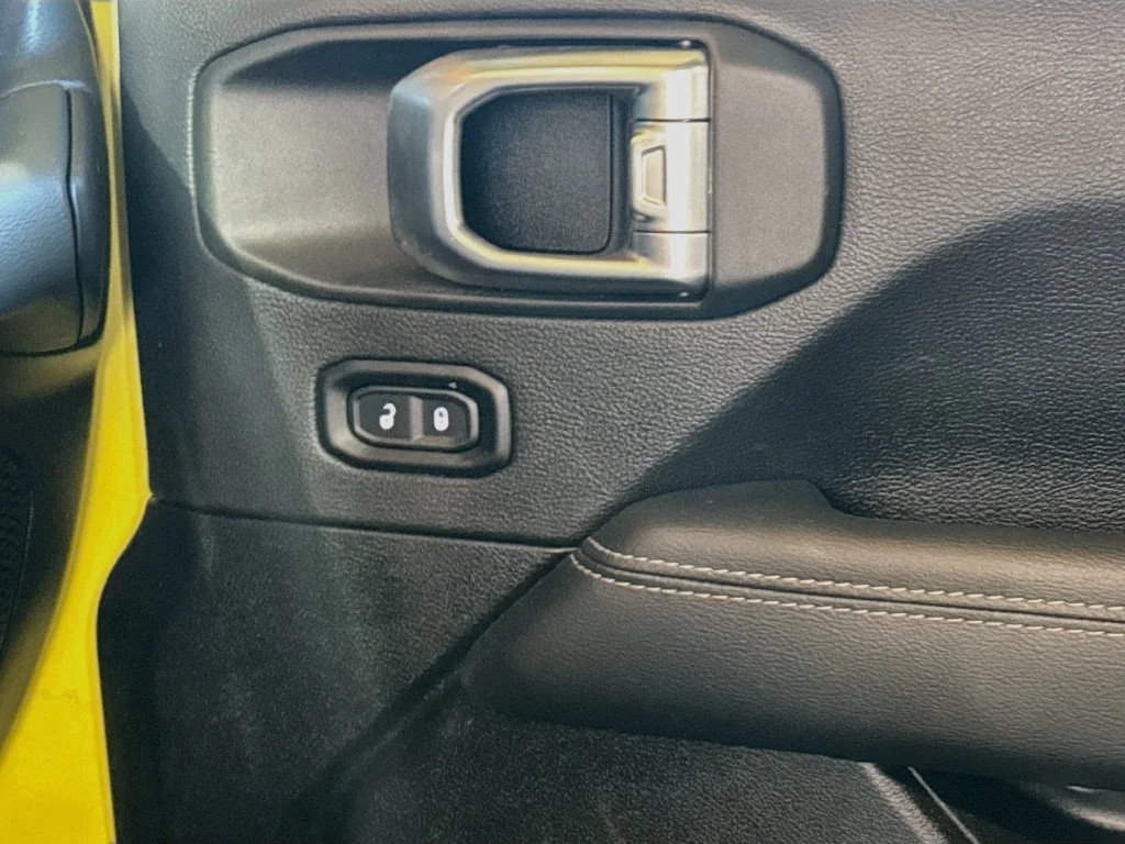 Used 2022  Jeep Unlimited Sahara 4xe image 22