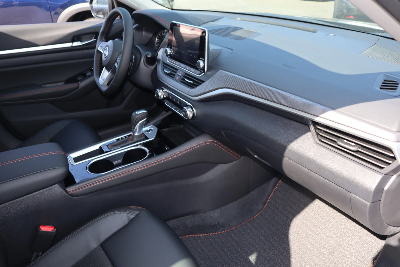 New 2025 Super Black Nissan SR image 19