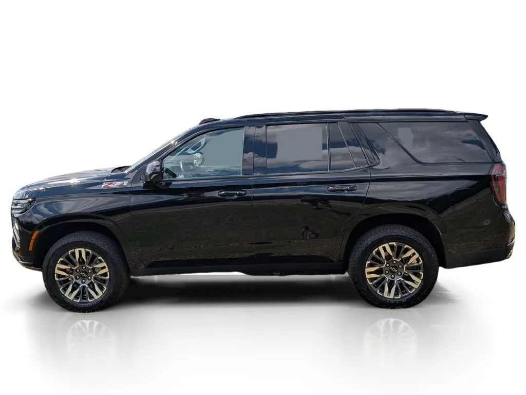 Used 2025 Black Chevrolet Z71 image 8